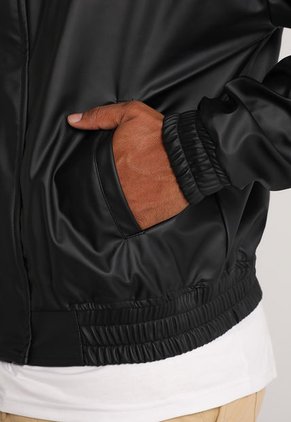 Chaqueta Bomber Negro Mattelsa