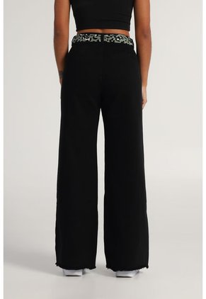 Pantalón Negro-Verde Mattelsa