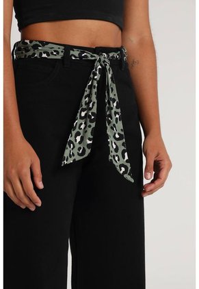 Pantalón Negro-Verde Mattelsa