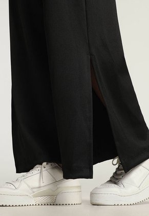 Pantalón Negro Mattelsa Harem