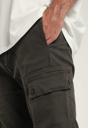 Pantalón Cargo Verde Mattelsa