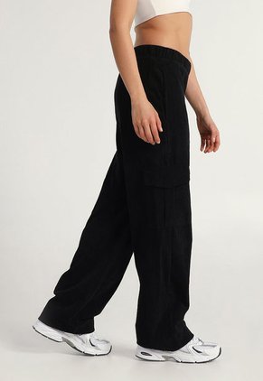 Pantalón Cargo Negro Mattelsa Baggy