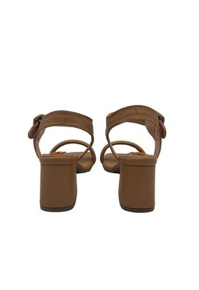 Sandalia Tacón Geneve Beige Mercedes Campuzano