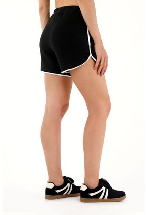 Short Isabelle Negro Mercedes Campuzano