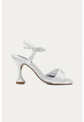 Sandalia Tacón Juliette Plata Mercedes Campuzano