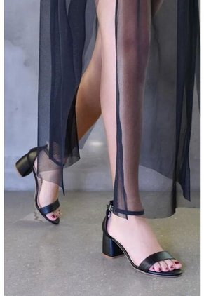 Sandalia Tacón Chin Negro Mercedes Campuzano