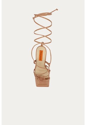 Sandalia Tacón Amelia Beige Mercedes Campuzano