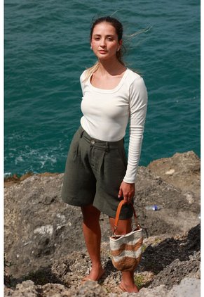 Bermuda Kuyu Verde_Osc Mercedes Campuzano