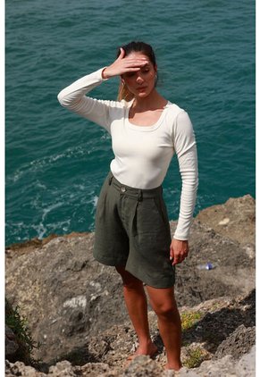 Bermuda Kuyu Verde Oscuro Mercedes Campuzano