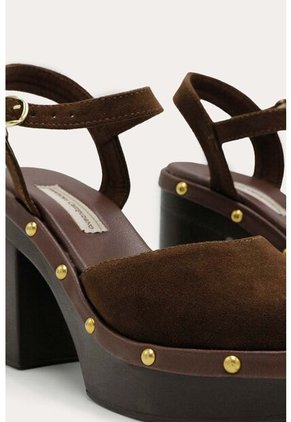 Tacon Frida Café Mercedes Campuzano