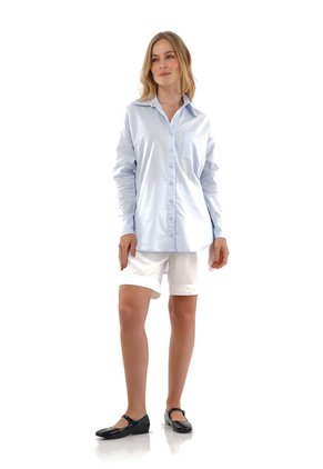 Camisa Boyfriend Haven Azul Claro Mercedes Campuzano