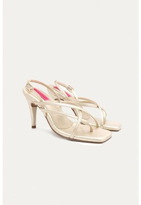 Sandalia Tacon Dina Dorado Mercedes Campuzano