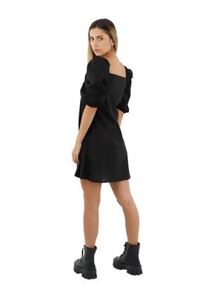 Vestido Corto Sunrise Negro Mercedes Campuzano
