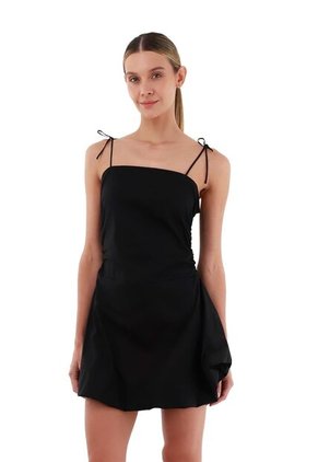 Vestido Corto Britt Negro Mercedes Campuzano