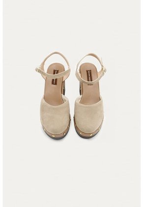 Tacon Frida Arena Mercedes Campuzano