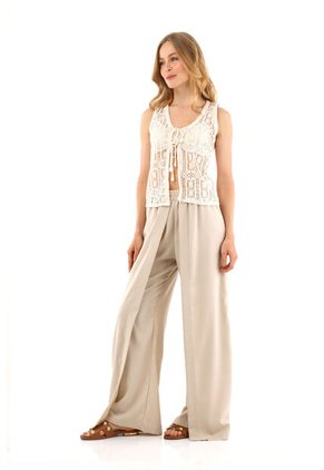 Pantalon Zulima Beige Mercedes Campuzano