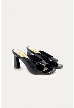 Sandalia Tacon Harbor Negro Mercedes Campuzano