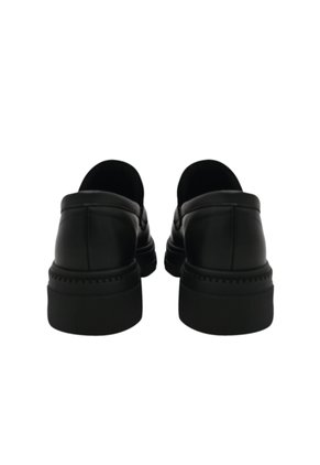 Mocasin Saville Negro Mercedes Campuzano