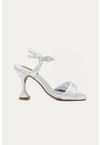 Sandalia Tacón Juliette Plata Mercedes Campuzano