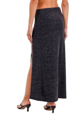 Falda Larga Mistica Negro Mercedes Campuzano