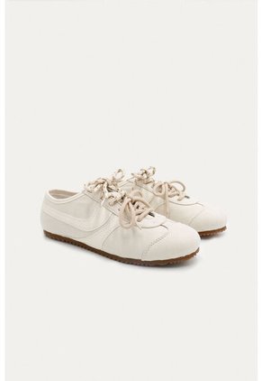 Tenis Solstice Beige Mercedes Campuzano