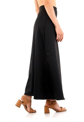 Falda Larga Fabiana Negro Mercedes Campuzano