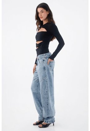 Body Anna Negro Mercedes Campuzano