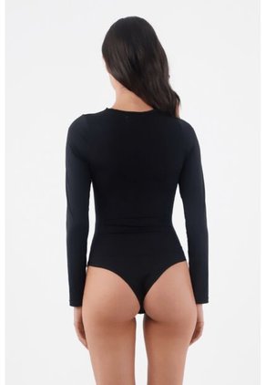 Body Anna Negro Mercedes Campuzano