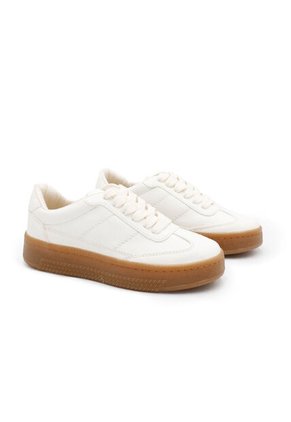 Tenis Hazel Marfil Mercedes Campuzano