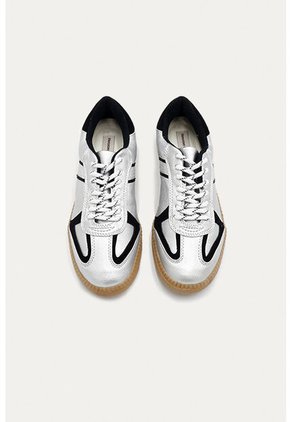 Tenis Elia Plata Mercedes Campuzano