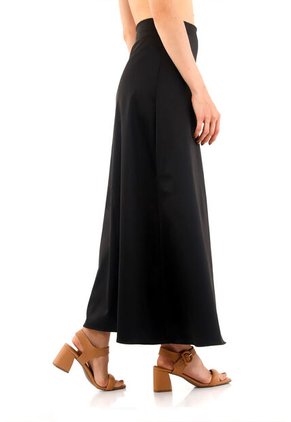 Falda Larga Fabiana Negro Mercedes Campuzano