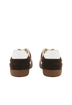 Tenis Gioia Café Mercedes Campuzano