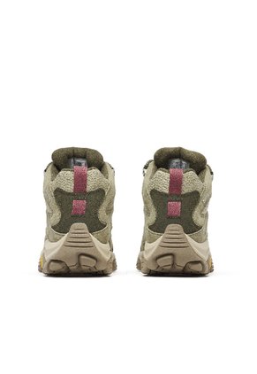 Bota Mujer Merrell Moab 3 Mid Wp Verde Merrell