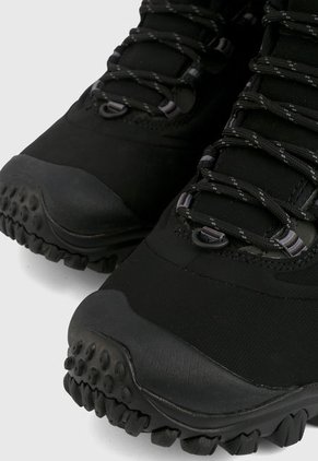 Bota Outdoor Negro Merrell