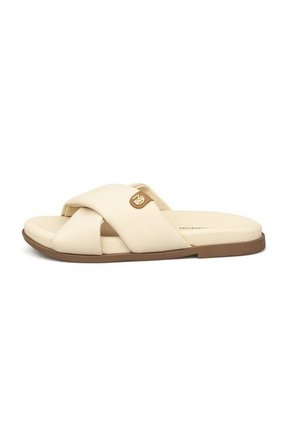 Sandalia Plana Ultra Soft Crema Modare