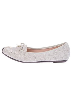 Mocasín Blanco Marfil Moleca