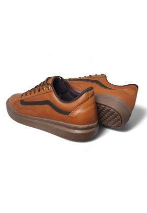 Tenis En CUERO Para Hombre Marca Monserrate Ref Pardo Color Miel