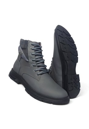 Botas En CUERO Para Hombre Marca Monserrate Ref Alquimia Color Gris