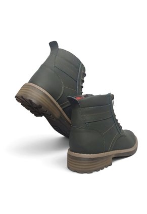 Botas En CUERO Para Hombre Marca Monserrate Ref Quechua Color Verde