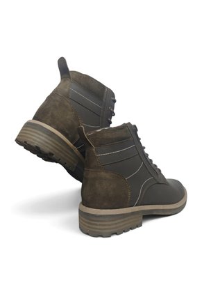 Botas En CUERO Para Hombre Marca Monserrate Ref Quechua Color Café