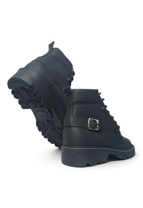 Botas En CUERO Para Hombre Marca Monserrate Ref Salento Color Negro