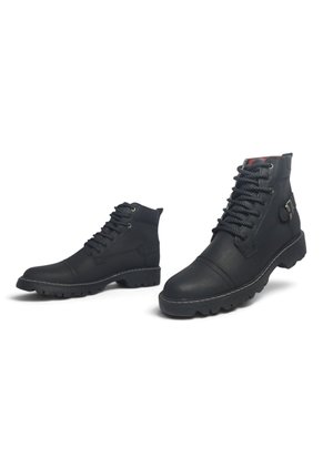 Botas En CUERO Para Hombre Marca Monserrate Ref Salento Color Negro