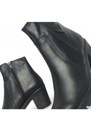 Botines De Mujer En Cuero Color Negro MoreLiber Ref. Lux