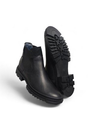 Botas En CUERO Para Hombre Color Negro Marca Monserrate Ref. Alcalá