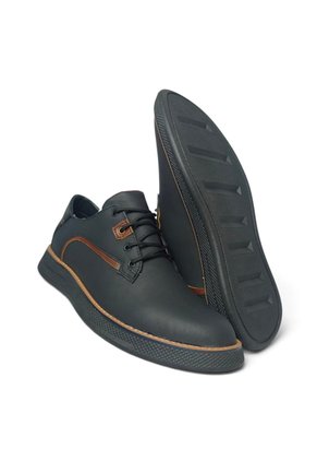 Zapatos En CUERO Para Hombre Marca Monserrate Ref Delta Color Negro