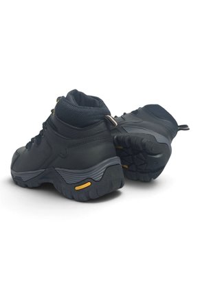 Botas En CUERO Para Hombre Marca Monserrate Ref Niebla Color Negro