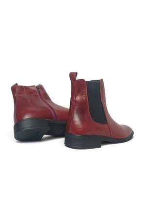 Botas En CUERO Para Hombre Marca Monserrate Ref Fontanar Color Vino