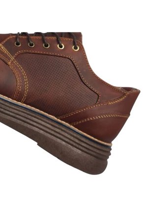 Tenis En CUERO Para Hombre Marca Monserrate Ref Tucán Color Castaño