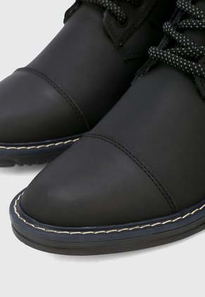 Bota Casual Negro Monserrate