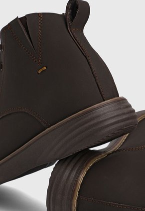 Bota Casual Café Monserrate